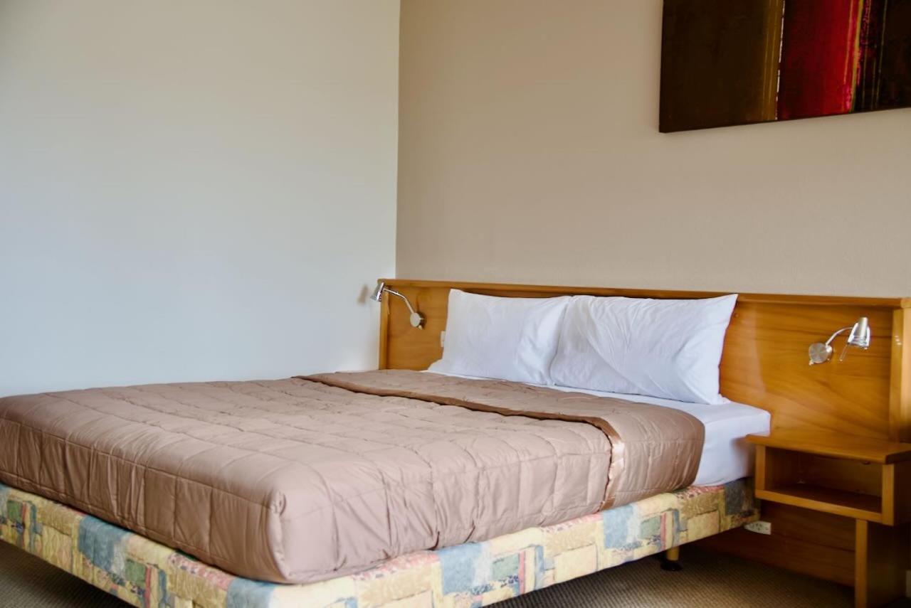 Aotea Lodge โพริรัว ภายนอก รูปภาพ